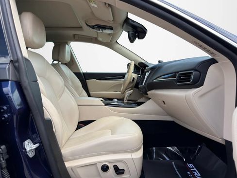Used 2019 Maserati Levante AWD/4WD image 23