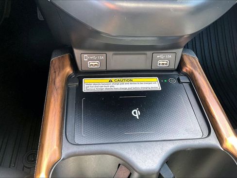 Used 2020 Honda CR-V Touring image 11