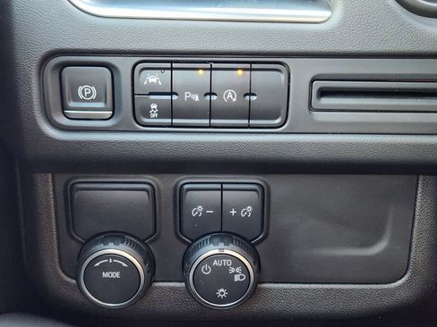 Used 2023 Chevrolet Tahoe LT RWD image 22