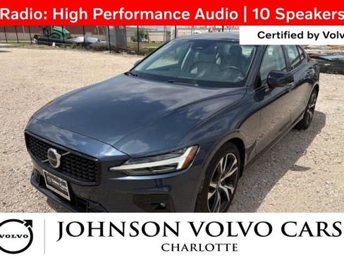 Used 2025 Volvo S60 B5 Plus image 3