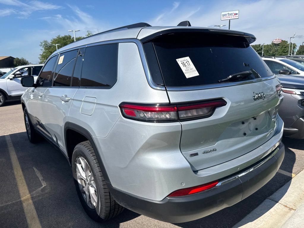 Used 2021 Jeep Grand Cherokee L Limited AWD/4WD image 5