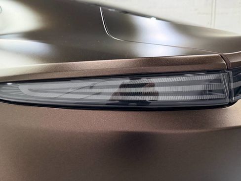 Used 2021 Aston Martin V8 Vantage Base 2dr Coupe image 18