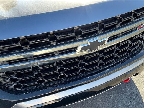 Used 2021 Chevrolet Suburban Z71 w/ Max Trailering Package image 24