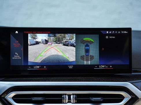 Used 2023 BMW i4 eDrive40 image 32