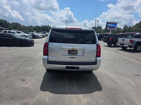 Used 2018 Chevrolet Suburban LT AWD/4WD image 2