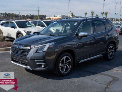 Used 2023 Subaru Forester Touring image 7