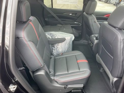 New 2026 Chevrolet Traverse RS w/ LPO, Floor Liner Package image 29