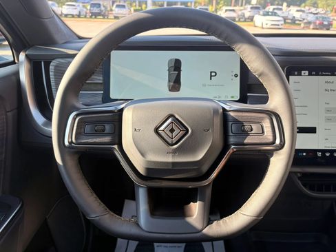 Used 2025 Rivian R1S Adventure AWD/4WD image 19