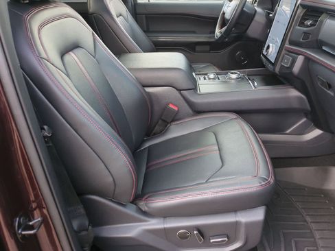 Used 2024 Ford Expedition Max Limited AWD/4WD image 23
