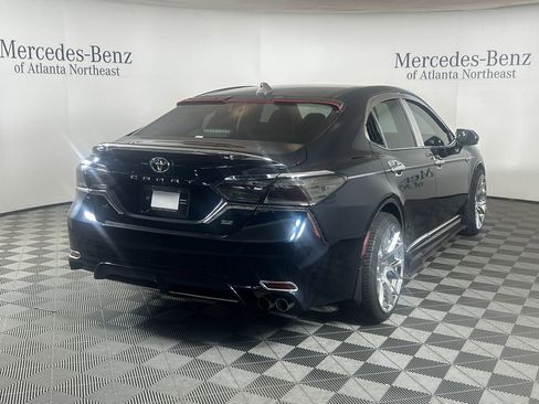 Used 2021 Toyota Camry SE FWD image 7