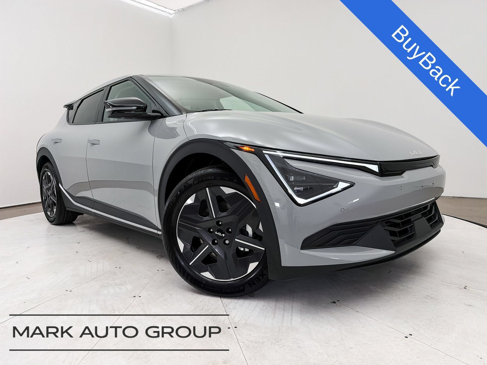 Used 2025 Kia EV6 Light RWD image 1