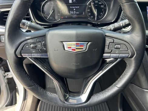 Certified 2023 Cadillac XT6 Premium Luxury image 33