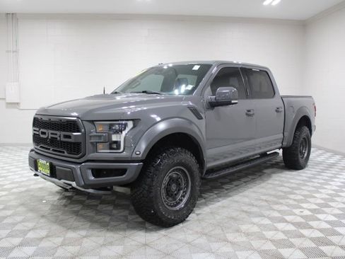 Used 2018 Ford F150 Raptor w/ Equipment Group 802A Luxury image 8