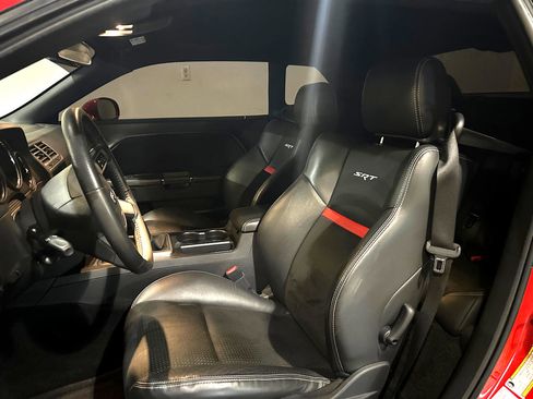 Used 2010 Dodge Challenger SRT8 image 10
