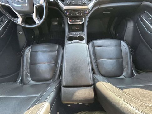 Used 2020 GMC Acadia SLT image 12