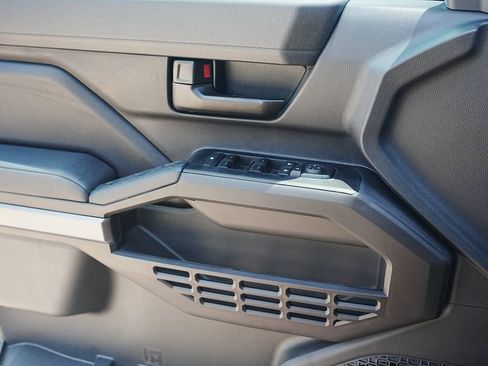 New 2026 Toyota Tacoma SR5 AWD/4WD image 19
