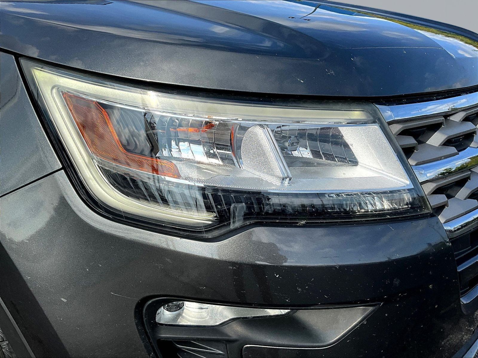 Used 2018 Ford Explorer XLT w/ Equipment Group 202A FWD image 31