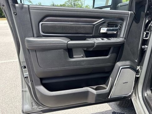 New 2026 RAM 3500 Laramie AWD/4WD image 17