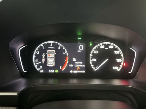 Used 2025 Honda Pilot Touring image 15