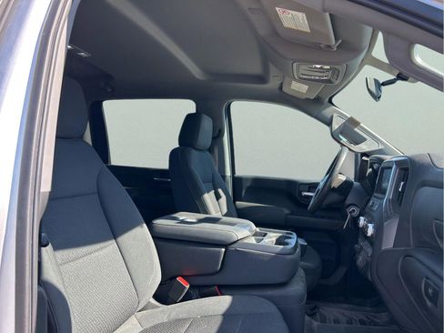 Used 2022 GMC Sierra 2500 Pro w/ Gooseneck/5TH Wheel Package image 19