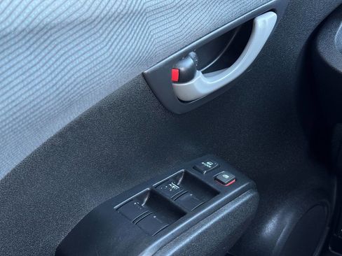Used 2012 Honda Fit image 21