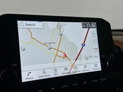 Used 2024 Nissan Pathfinder Platinum w/ Cargo Package image 16