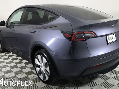 Used 2023 Tesla Model Y Long Range image 7