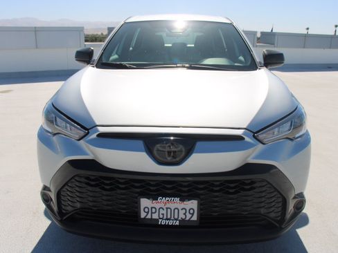 Used 2024 Toyota Corolla Cross AWD Hybrid image 7