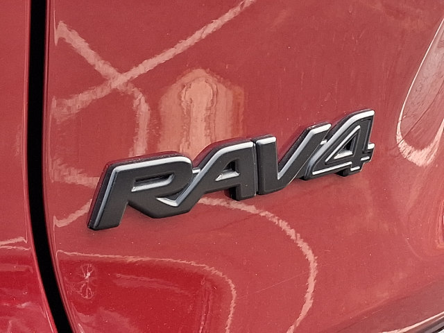 Certified 2024 Toyota RAV4 LE AWD/4WD image 18