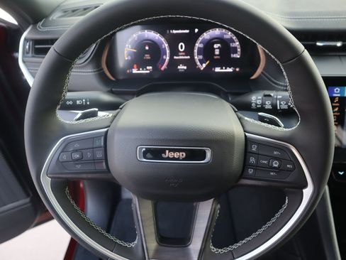 New 2026 Jeep Grand Cherokee Limited AWD/4WD image 3