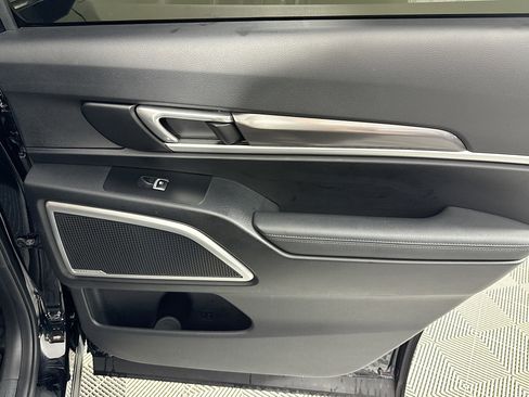 Used 2023 Kia Telluride S image 27