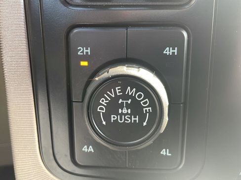 Used 2024 Ford F150 Platinum w/ Equipment Group 703A Plus image 28