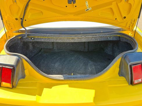 Used 2004 Ford Mustang Premium RWD image 14