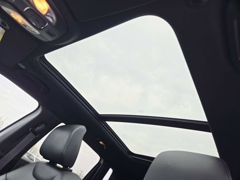 Used 2025 Jeep Compass Limited w/ High Altitude Package image 10