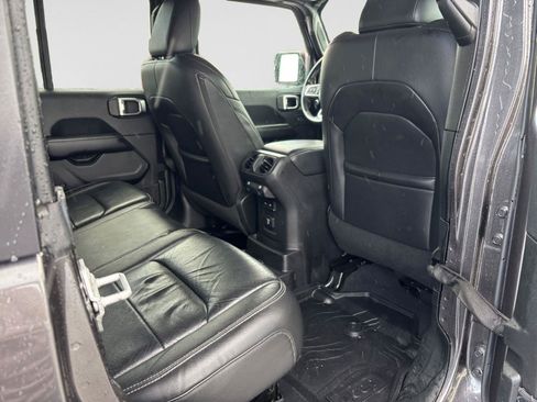 Used 2018 Jeep Wrangler Unlimited Sahara w/ Dual Top Group AWD/4WD image 44