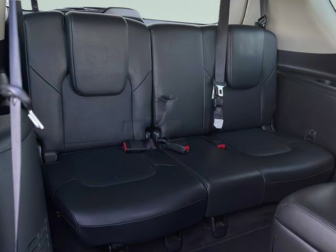 Used 2021 Nissan Armada SL w/ Captain's Chairs Package AWD/4WD image 26