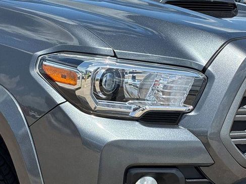 Certified 2023 Toyota Tacoma TRD Sport AWD/4WD image 27