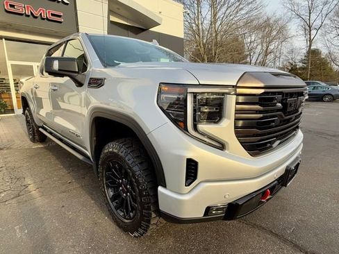 Used 2022 GMC Sierra 1500 AT4X image 7