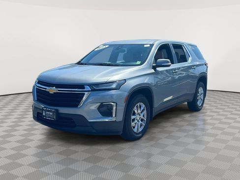 Used 2023 Chevrolet Traverse LS w/ Safety Package FWD image 2