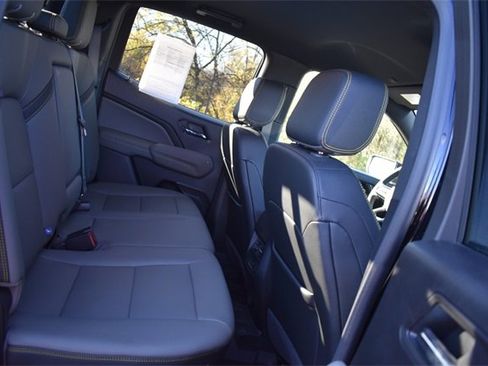 Certified 2025 Chevrolet Colorado ZR2 w/ Midnight Edition image 15