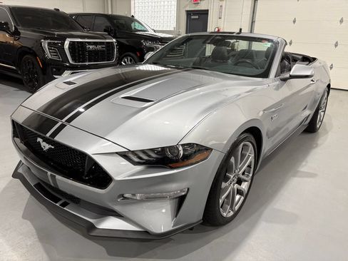 Used 2021 Ford Mustang GT Premium w/ Equipment Group 401A RWD image 10