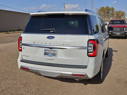 Used 2023 Ford Expedition Platinum RWD image 10