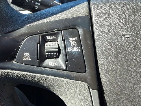Used 2016 Chevrolet Equinox LS FWD image 12