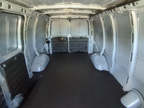 New 2025 GMC Savana 2500 w/ Driver Convenience Package image 21