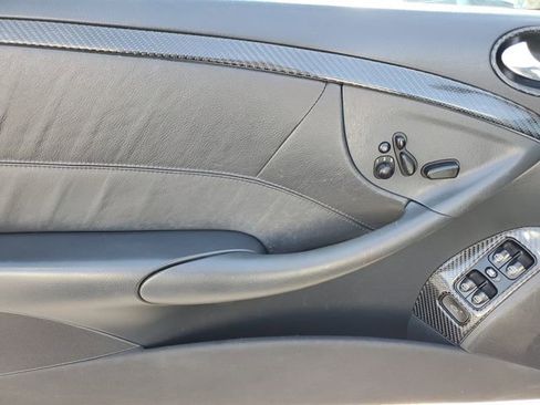 Used 2005 Mercedes-Benz CLK 55 AMG Cabriolet image 10