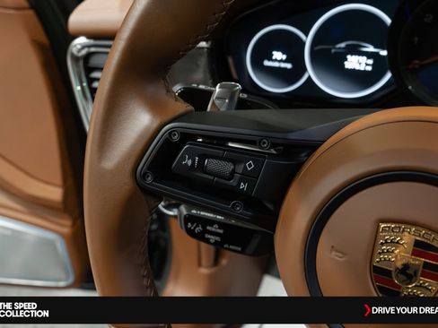 Used 2022 Porsche Panamera Turbo S image 34