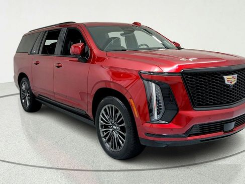 Certified 2025 Cadillac Escalade ESV Sport Platinum AWD/4WD image 7