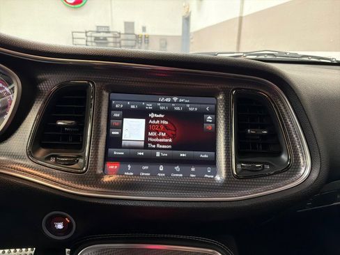 Used 2018 Dodge Challenger SRT Hellcat image 24