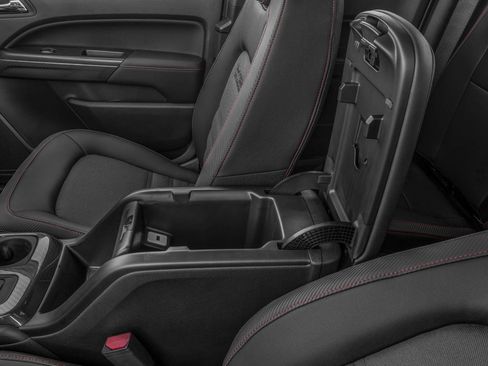 Used 2017 GMC Canyon SLE image 10