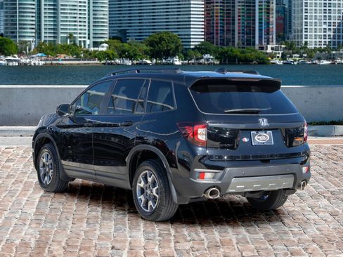 Used 2023 Honda Passport TrailSport image 15